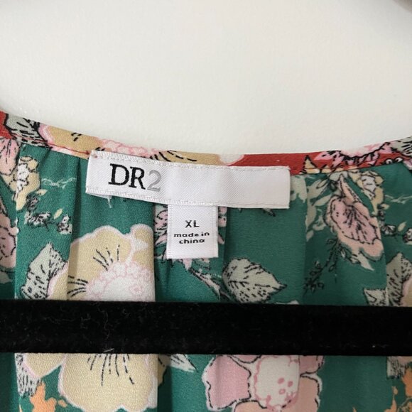 Tie front peplum floral blouse - Picture 2 of 3